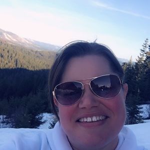 Meet your Posher, Brianne